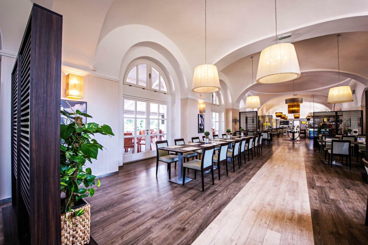 Pannonia Golf & Country Club Bed & Breakfast Alcsutdoboz Dış mekan fotoğraf